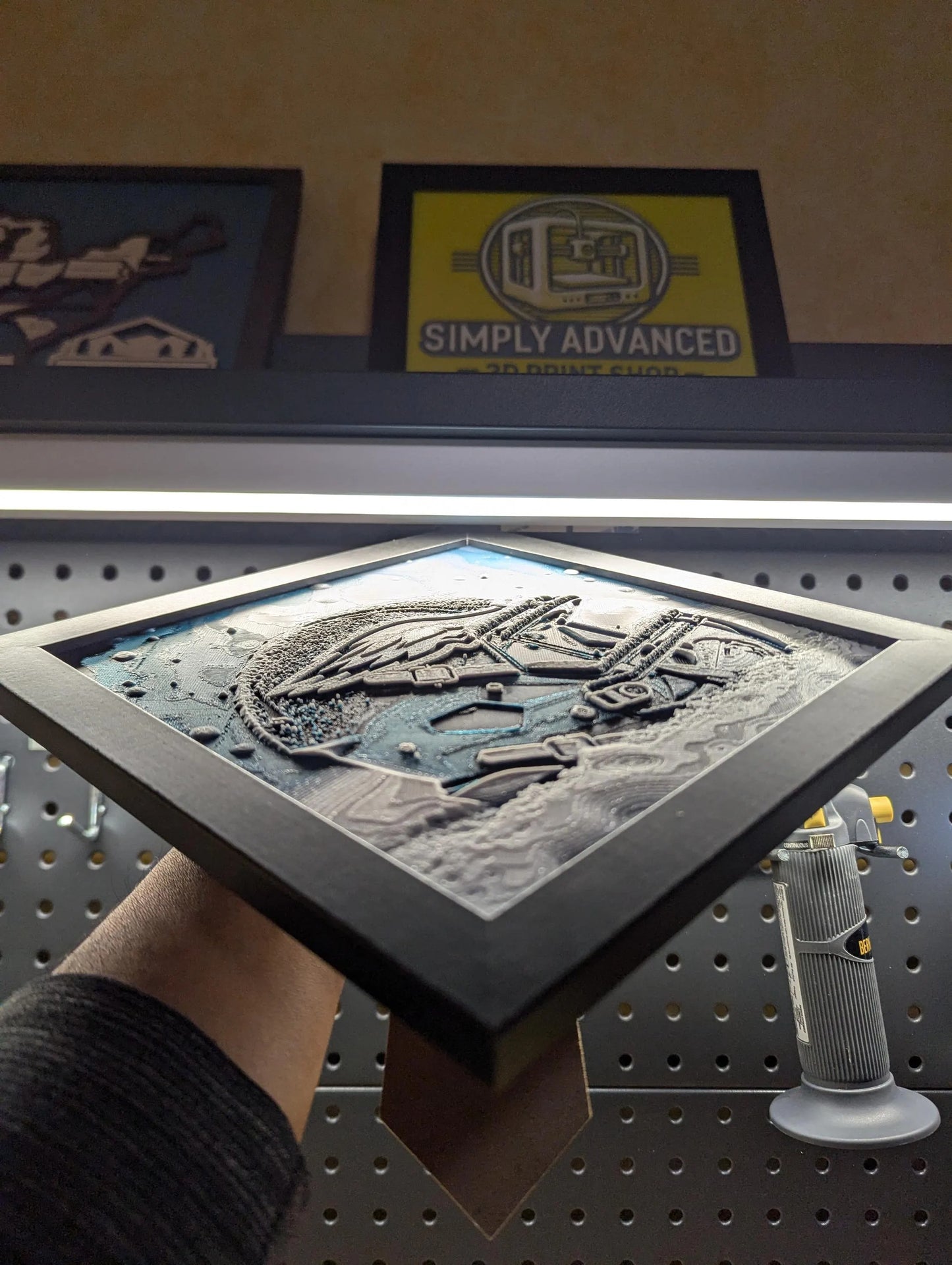 Philadelphia Eagles Helmet Wall/Desk Decor, Hueforge
