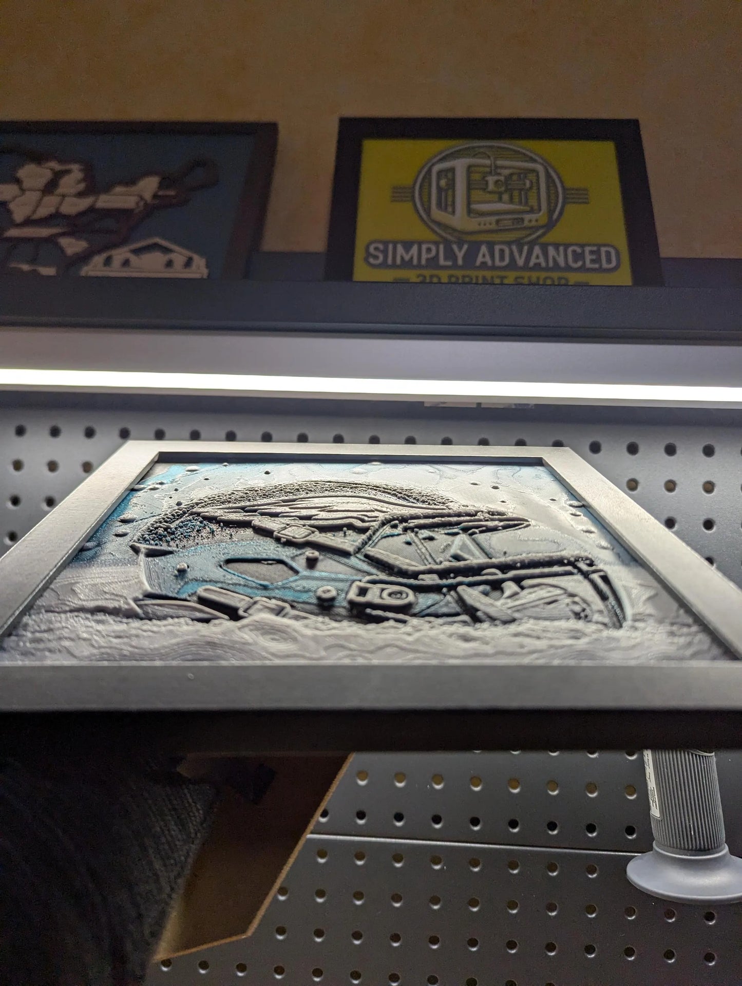 Philadelphia Eagles Helmet Wall/Desk Decor, Hueforge